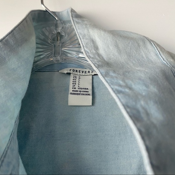 Embroidered Denim Shirt Size L Forever 21 - Picture 8 of 10